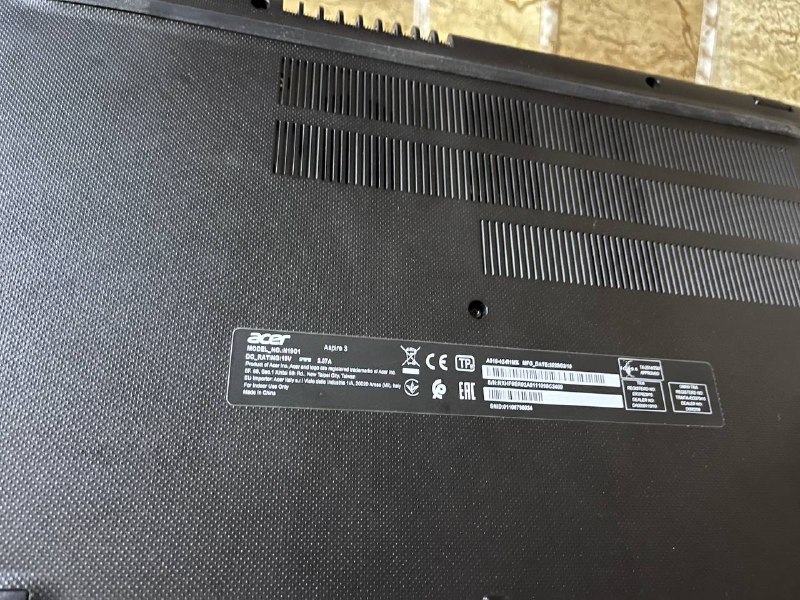 Ноутбук Acer Aspire 3 15.6” Ryzen 5 8GB 256GB SSD 8