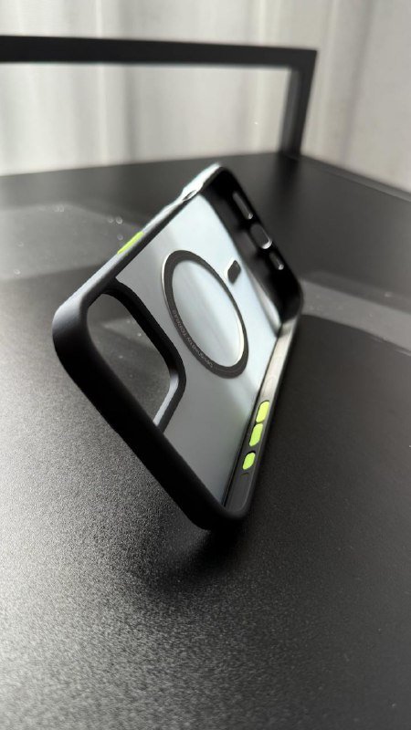 Чехол Torras для iPhone 16 Pro Max с подставкой 3