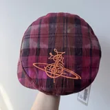 Кеппи Vivienne Westwood 2