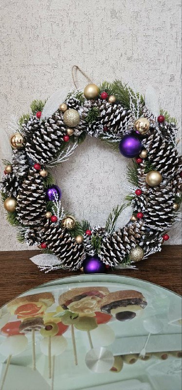 Венки, фужеры, елки