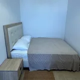 Кровать, тумбочки, шкаф, вешалка с зеркалом 1