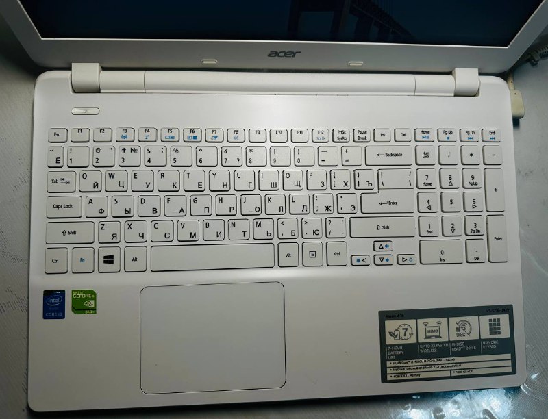 Ноутбук Acer Aspire V3-572G-3425 3