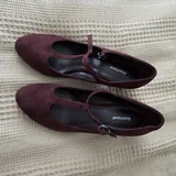 Бордовые женские туфли 1