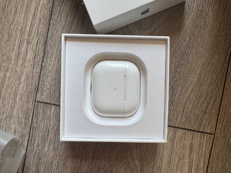 Ночник Mi Bedside Lamp 2, массажер Fascial gun pro, кольцевая лампа R6, чехол AirPods 3, фен BOSCH 4