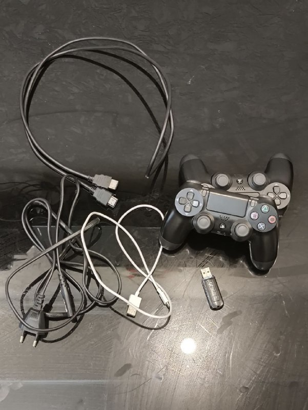 пс4 playstation 500гигов с 2 джойстиками и флешкой, часы corren 7