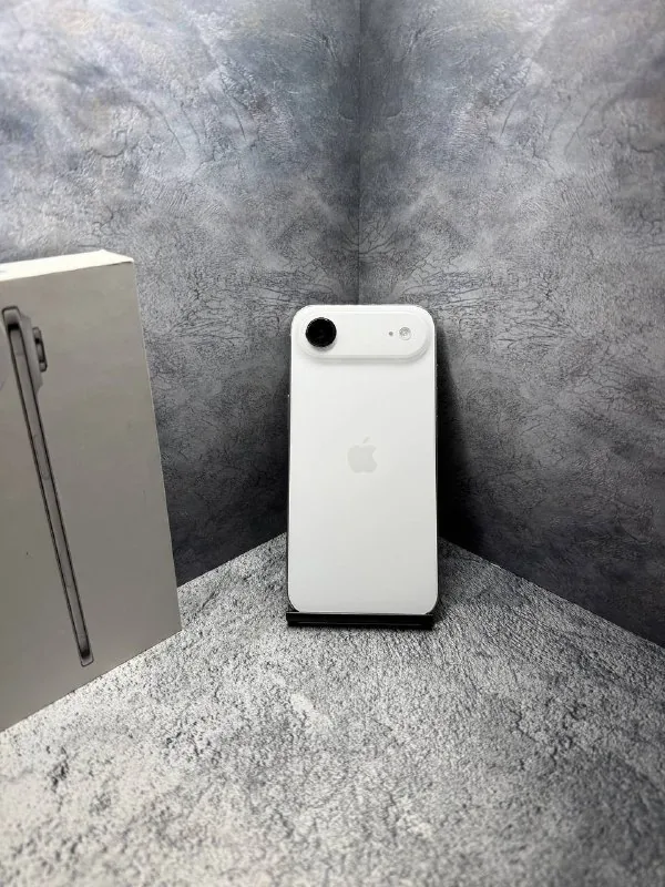 iPhone AIR 256GB 1