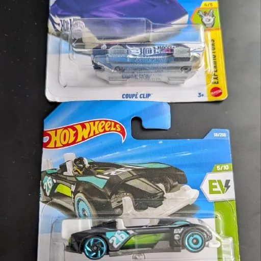 Hot Wheels машинка, брелок