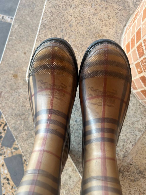 Резиновые сапоги Burberry, размер 36 5