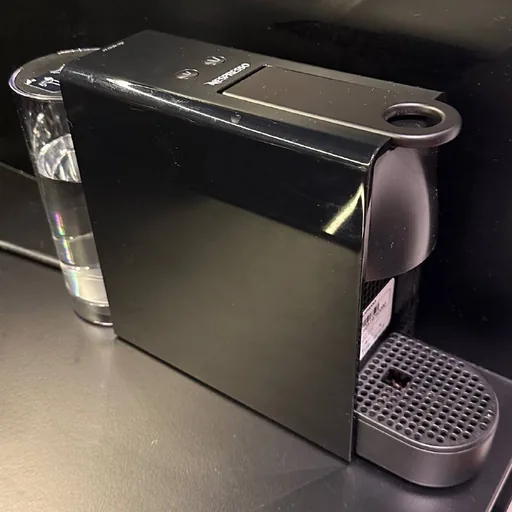 Капсульная кофемашина Nespresso Essenza Mini