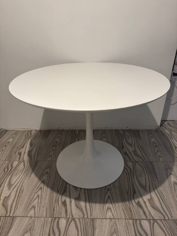 Стол JYSK круглый белый диаметр 100 см
