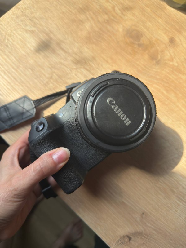 Камера CANON Rp, объектив 40 mm, карта памяти 256 GB 8