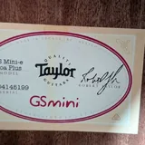 Гитара Taylor, микрофон Oktava, Akai MPK mini, аудиоинтерфейс, кабели 4