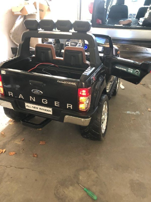 Детская машина с пультом управления 8