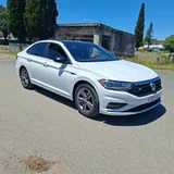 Volkswagen Jetta R-Line 1