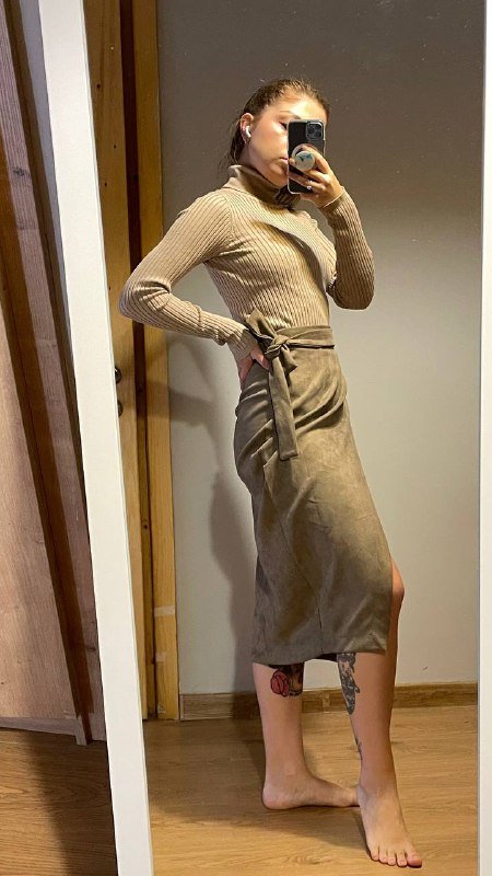 Свитер с шерстью, джинсы клеш, юбка на запах, водолазка 7