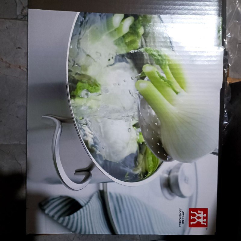 Кастрюля с крышкой из нержавеющей стали 3