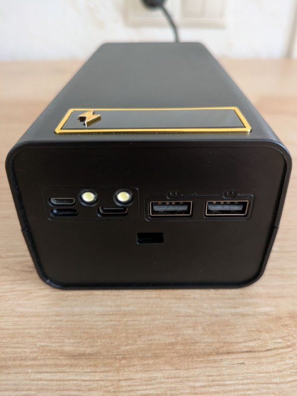 Мощный Power Bank с ёмкостью свыше 52 500 мАч 4