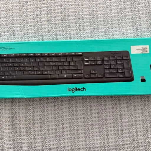 Беспроводная клавиатура и мышь Logitech MK235
