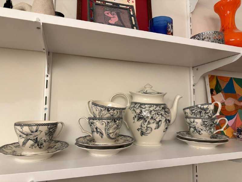 Фарфоровый чайный сервиз, подставки для мисок, силиконовая форма, пенка и масло для волос, картофельная толкушка, настольный вентилятор 4