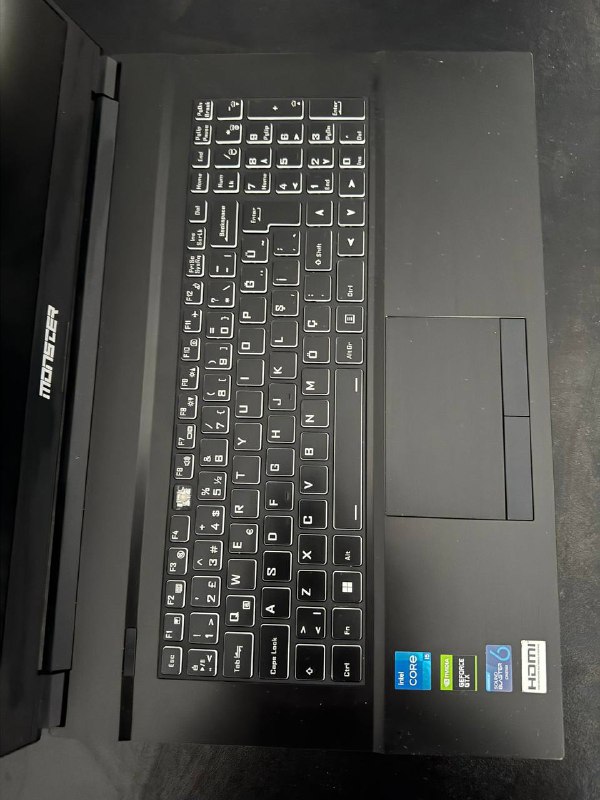 Игровой ноутбук Monster с Intel i5 и Nvidia GTX1650 Ti 4