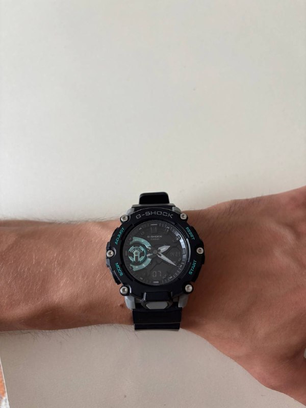 Часы Casio G-SHOCK GA-2200M-1A 2