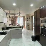 Просторная 6-комнатная квартира 200 м² 9