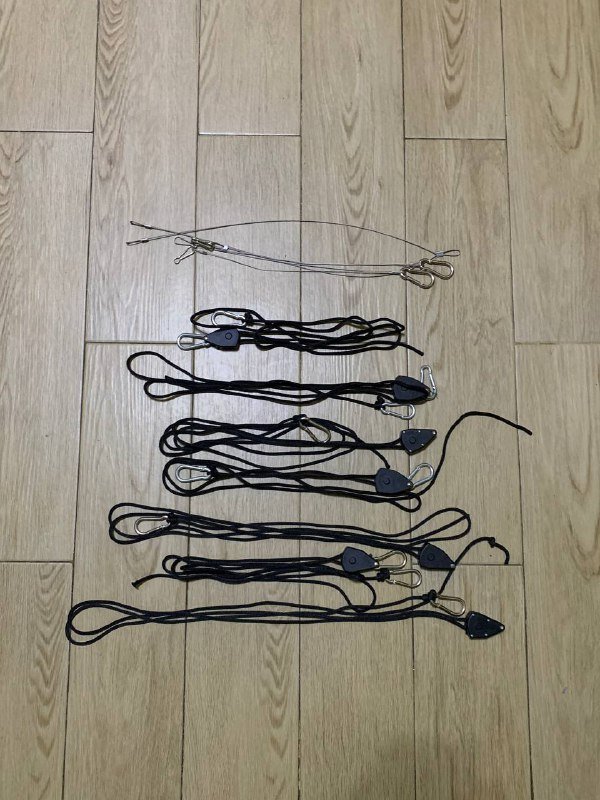 Контейнеры мусорные, емкости, инструменты и карабины 4