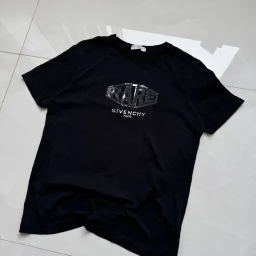 Футболка Givenchy