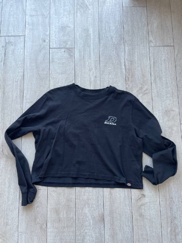 Лонг Carhartt, Рубашка Carhartt, Топ Dickies, Анорак Oakley, Бомбер Carhartt, Курточка Stussy, Курточка Carhartt, Джоггеры Alpha Industries, Футболка Carhartt 3