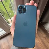 iPhone 12 Pro Max, MacBook Pro 13, объектив YoungNuo 2