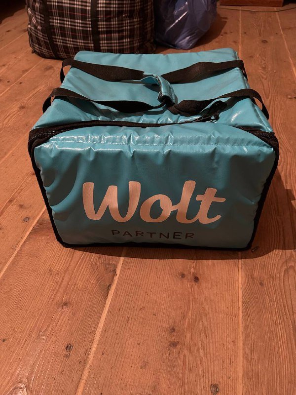 Изотермическая сумка для доставки Wolt