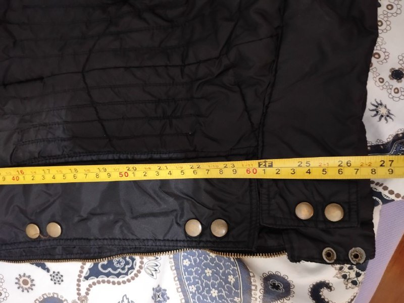 Две курточки для собак средних пород 7