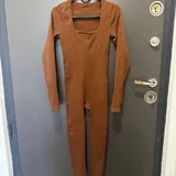 Спортивный комбинезон 1