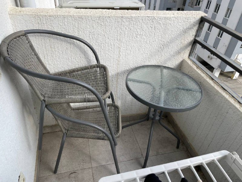 Стол и стулья на балкон для улицы