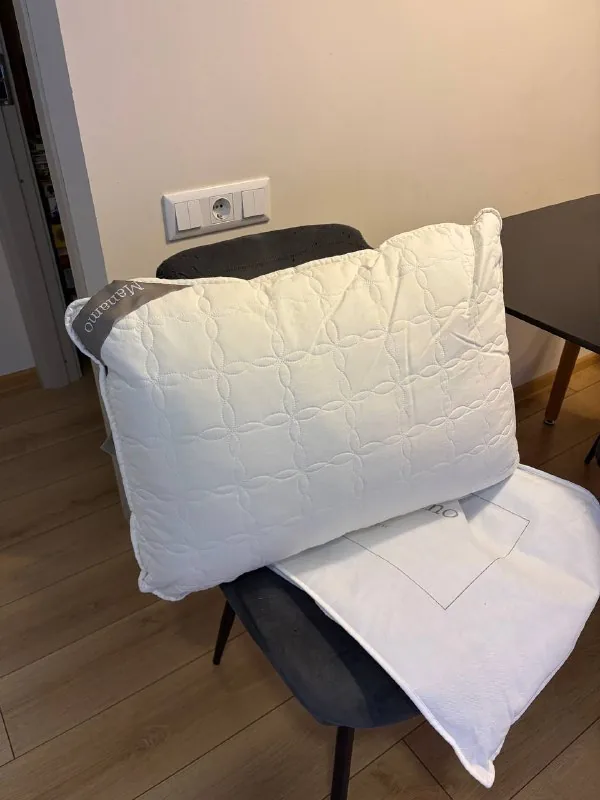 Подушка Manamo Sway Pillow 1