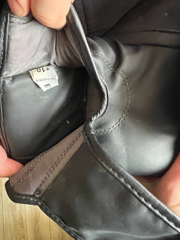 боксерские перчатки б/у 3