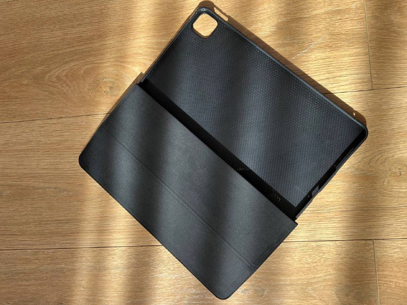 Чехол на iPad 5, 6, 7, 8, 10 и 11 поколения 12,9 дюймов