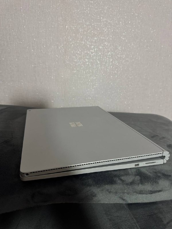 Ноутбук Microsoft Surface в идеальном состоянии 9