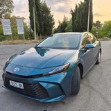 Toyota Camry 2025 LE AWD Hybrid 2