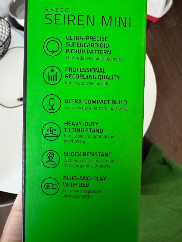 Микрофон Razer Seiren Mini 2