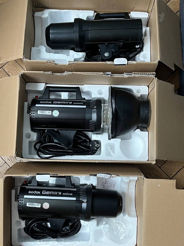 Godox Gemini GS200II, стойки для света, зонт Godox 165 см, диффузор