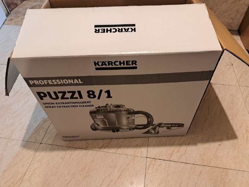 Пылесос Karcher Puzzi 8/1 Professional с чистящим средством 3