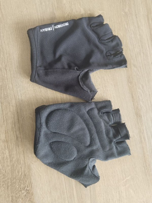 Велосипедный шлем Rockrider, перчатки Triban, крепление на руль для телефона 5