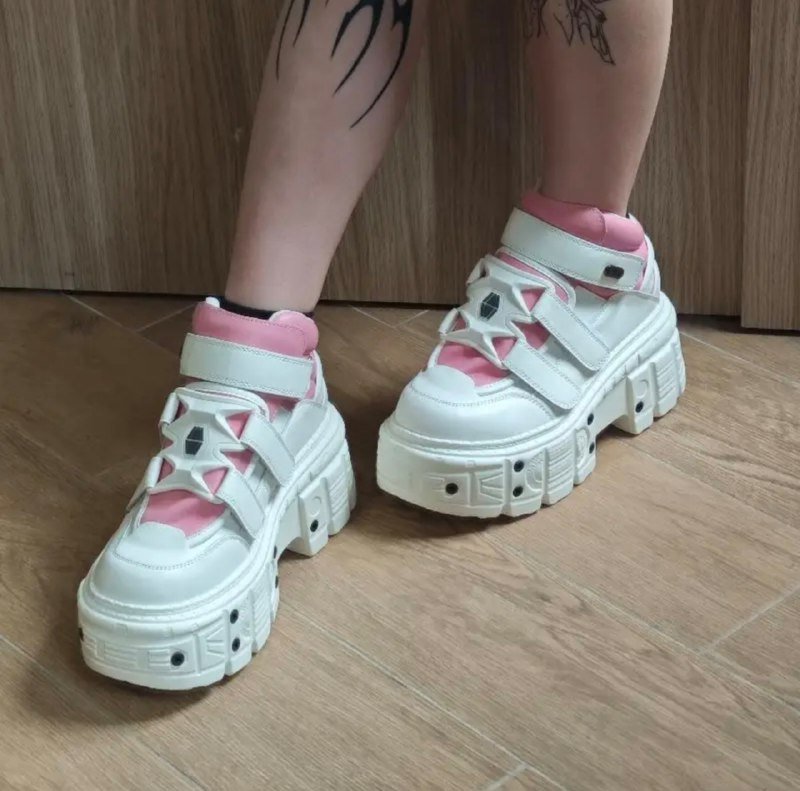 Женские кроссовки ботинки 37 размера 5