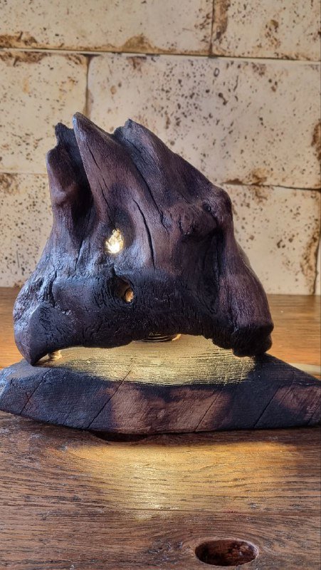 Настольные светильники из дерева для дома 3