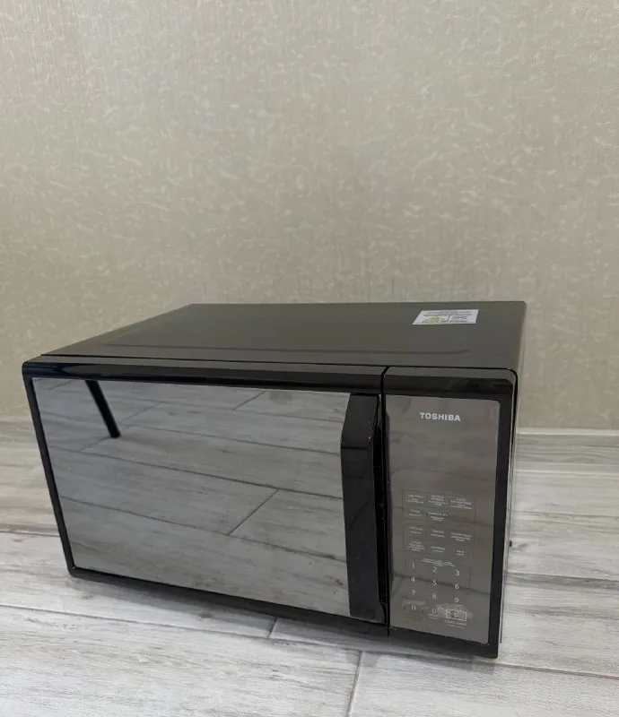 Микроволновка Toshiba MM-EG24P(BM) 1