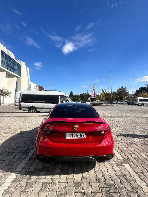 Alfa Romeo Giulia TI Sport 2021 5