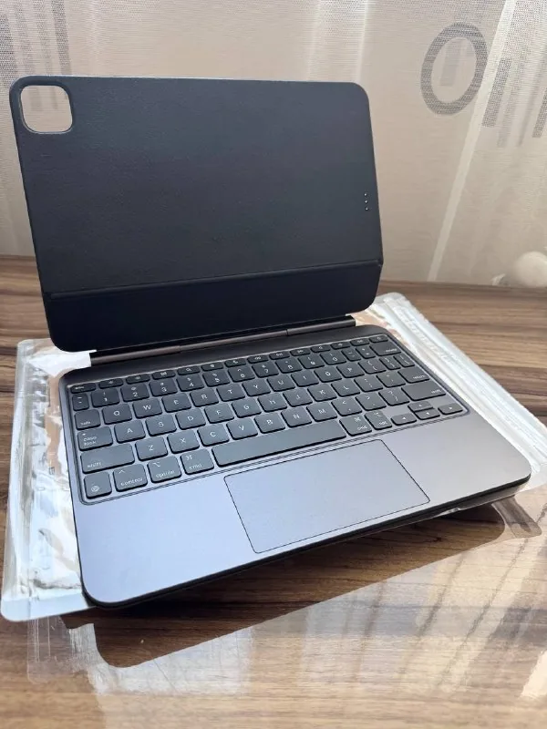 Magic Keyboard для iPad Pro 11 inch 1