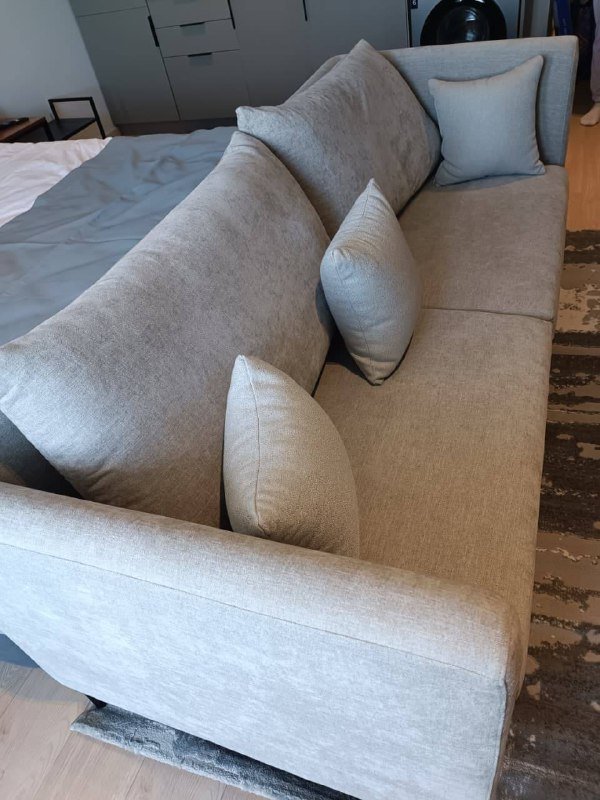 Диван с ковром 2