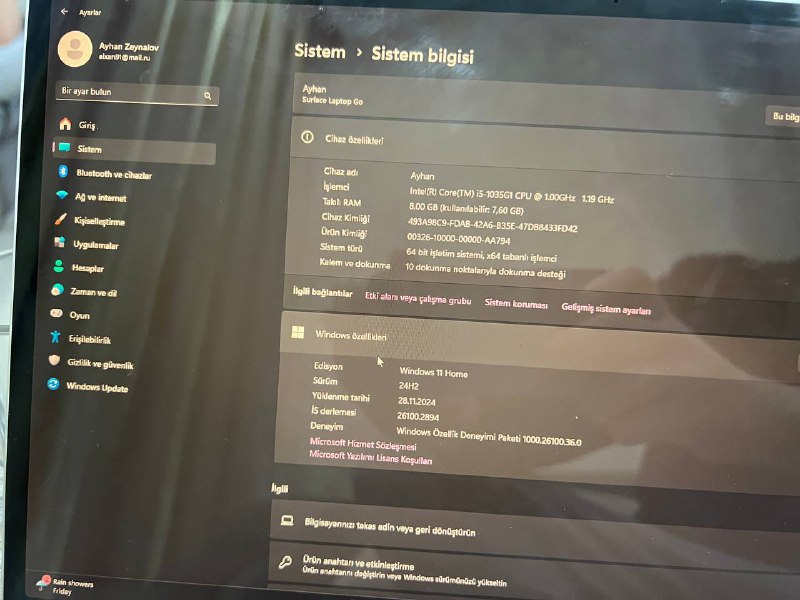 Microsoft Surface Laptop